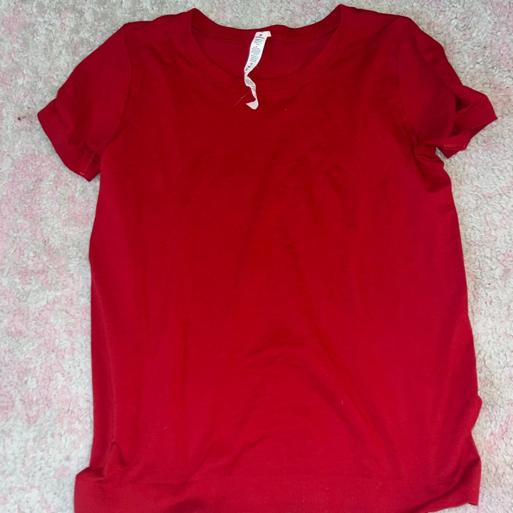 red relaxed swifty tech